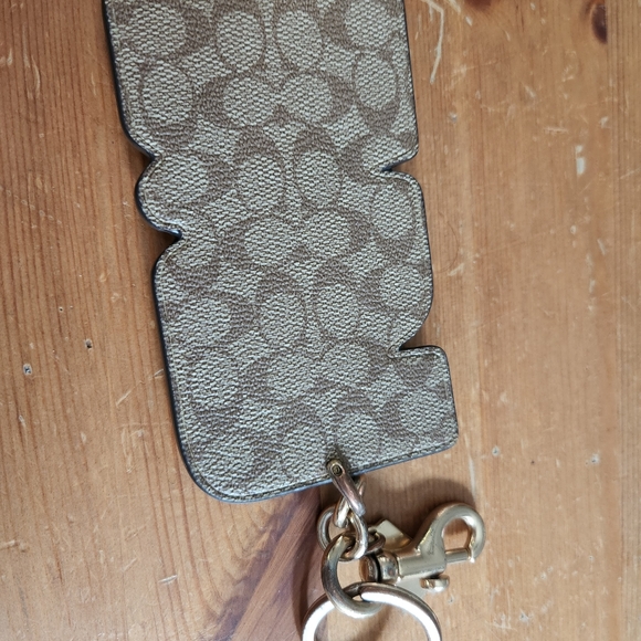Coach Love key chain - Picture 2 of 3